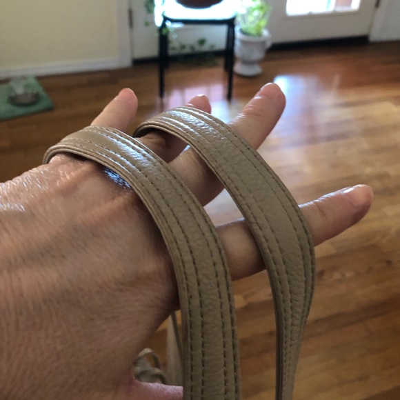 Stone Mountain 🏔️ Bone colored Leather vintage purse. Very good condition.🤩 - Picture 2 of 12